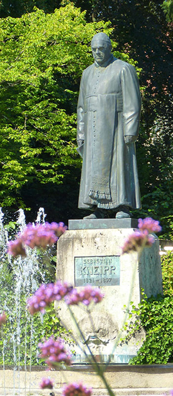 Sebastian Kneipp Tina Wellenhöfer Yoga Über mich